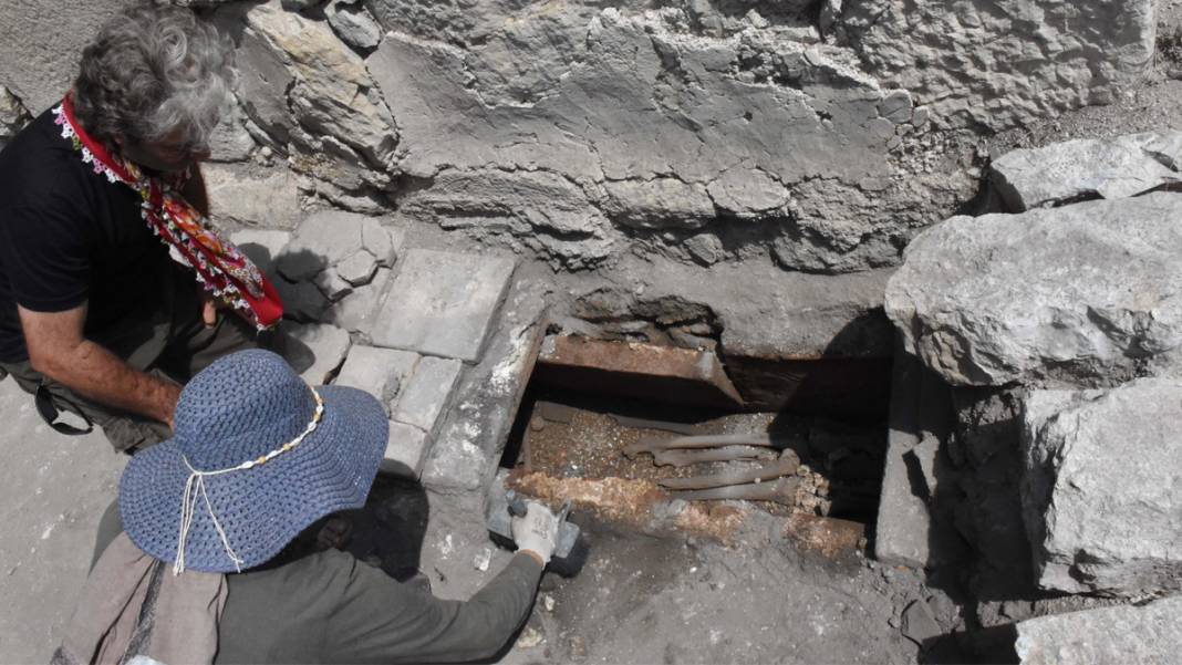 Tarih kazısında bir ilk: Kaunos'ta Bizans mezarları ortaya çıktı 15